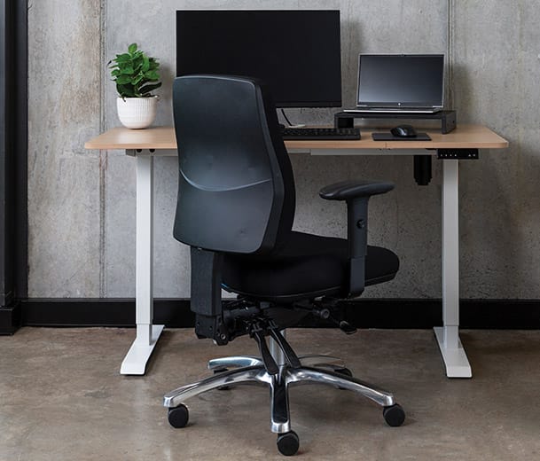 Buro Roma High Back 24/7 chair in black, at desk