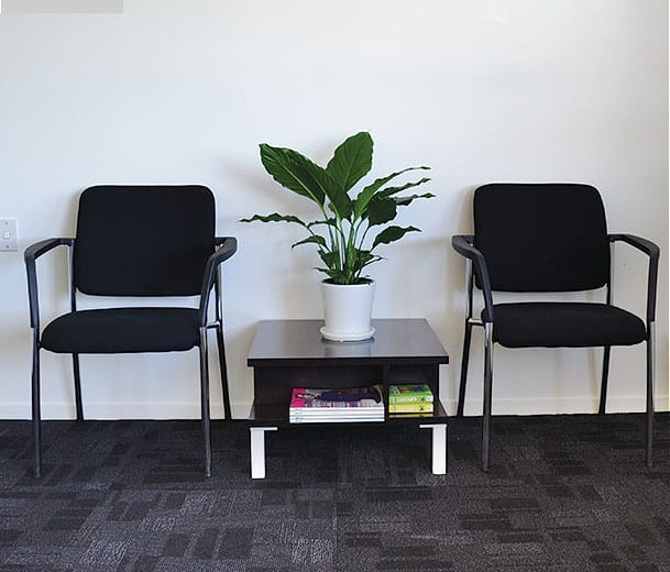 Buro Lindis 4 Leg chairs with arms in waiting room