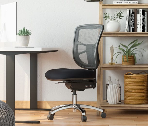 Buro Metro chair with aluminium base in a home office scene next to a bookshelf
