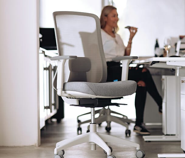 buro elan chair used in modern office setting