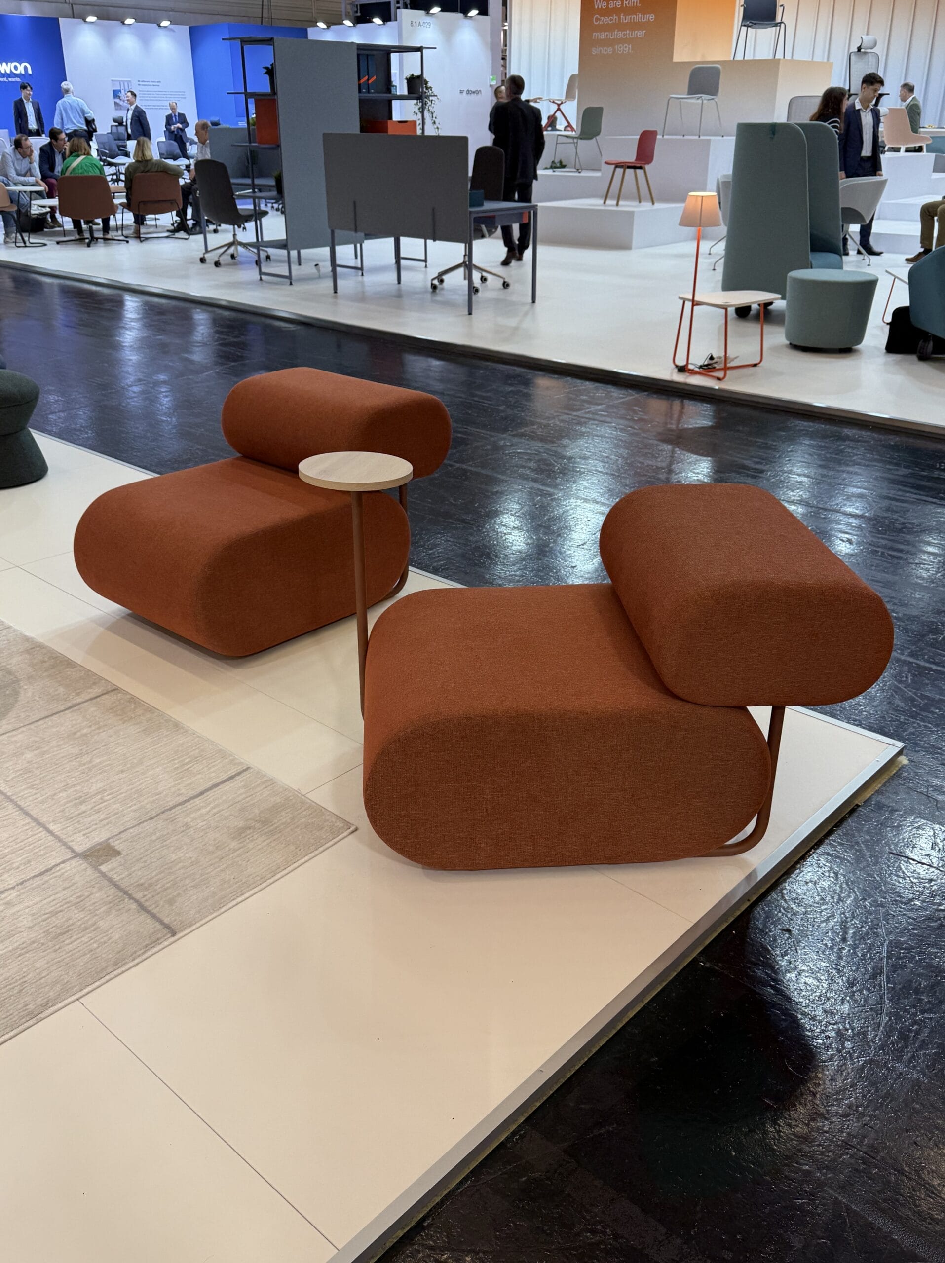 koffer collaborative seating at orgatec 2024