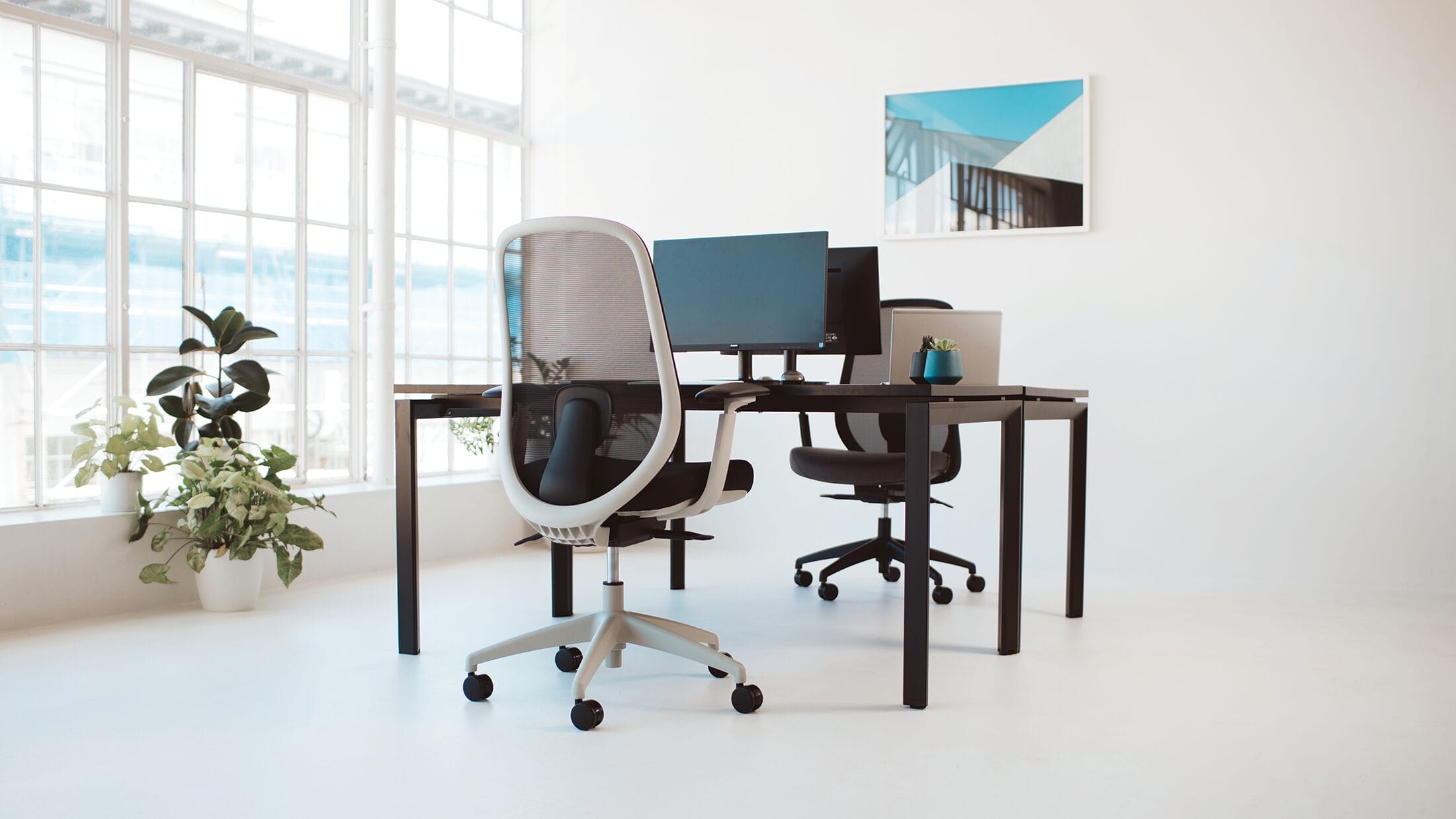 Buro Force_799-2-M3_Arms_Scene_Office Buro Force_Smart Ergonomics