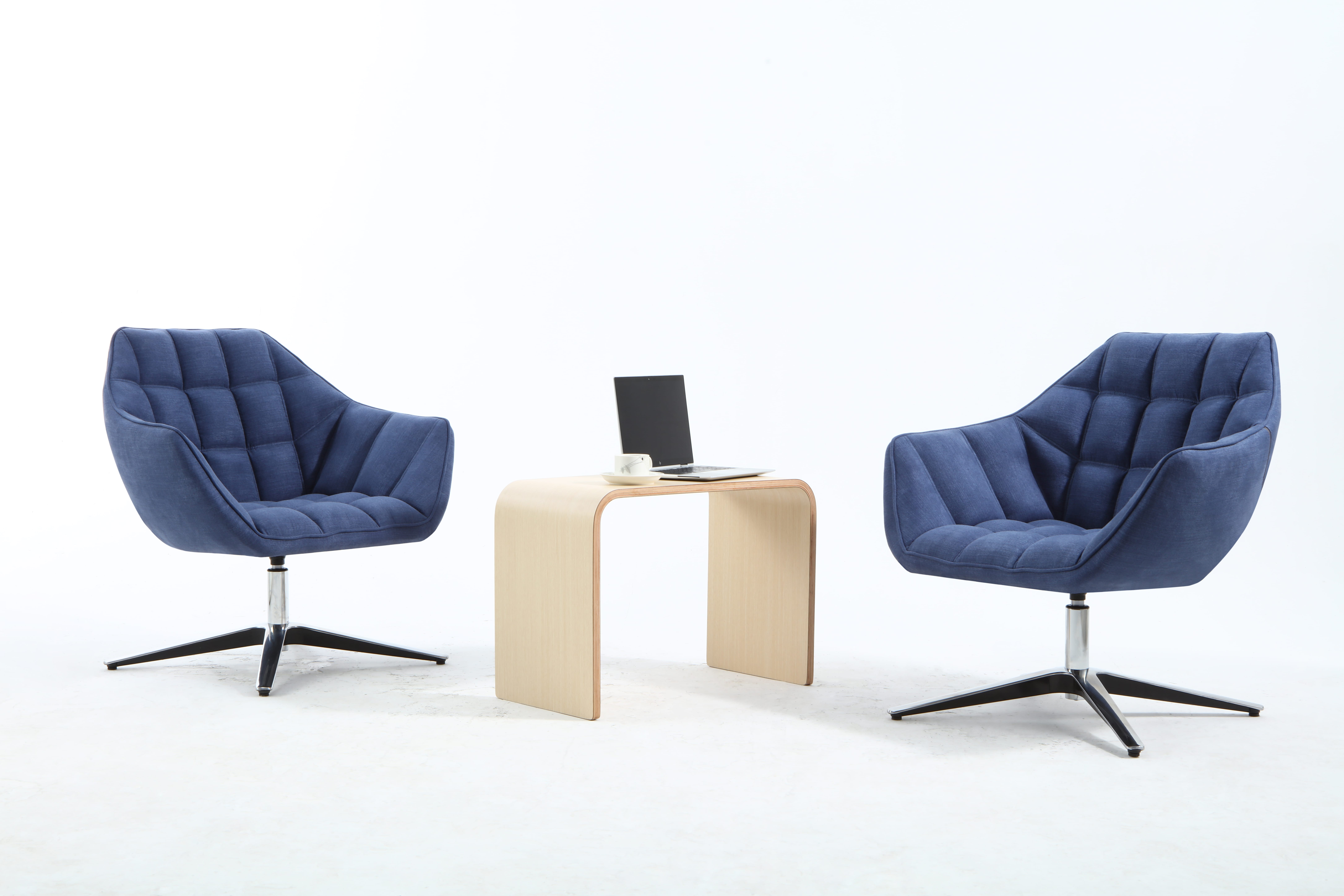 Konfurb Link Table_Classic Oak_Scene_02_LR