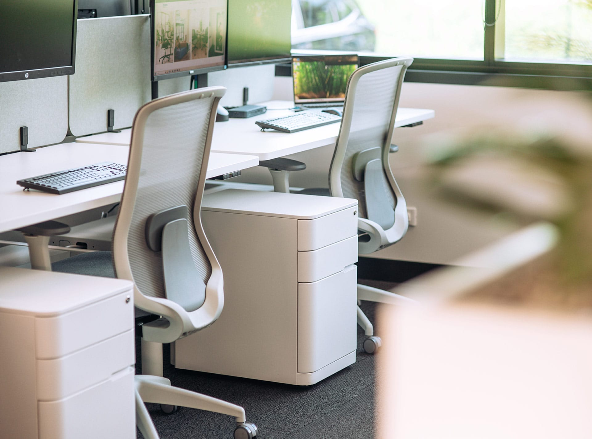 buro-syntra-height-adjustable-desk